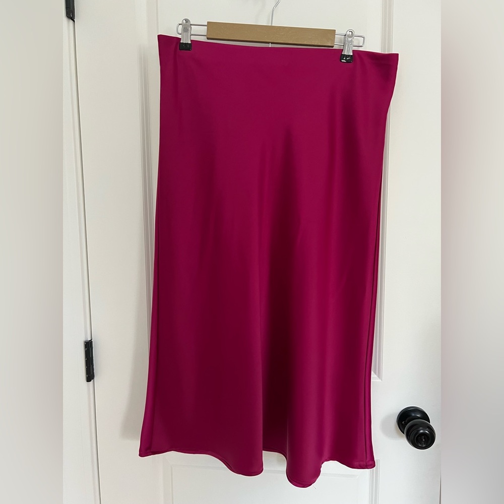 Elegant Midi Skirt in Rich Pink